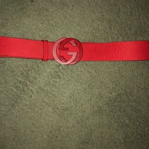 Authentic Red Suede Gucci Belt SZ 34 (95 in Gucci)
